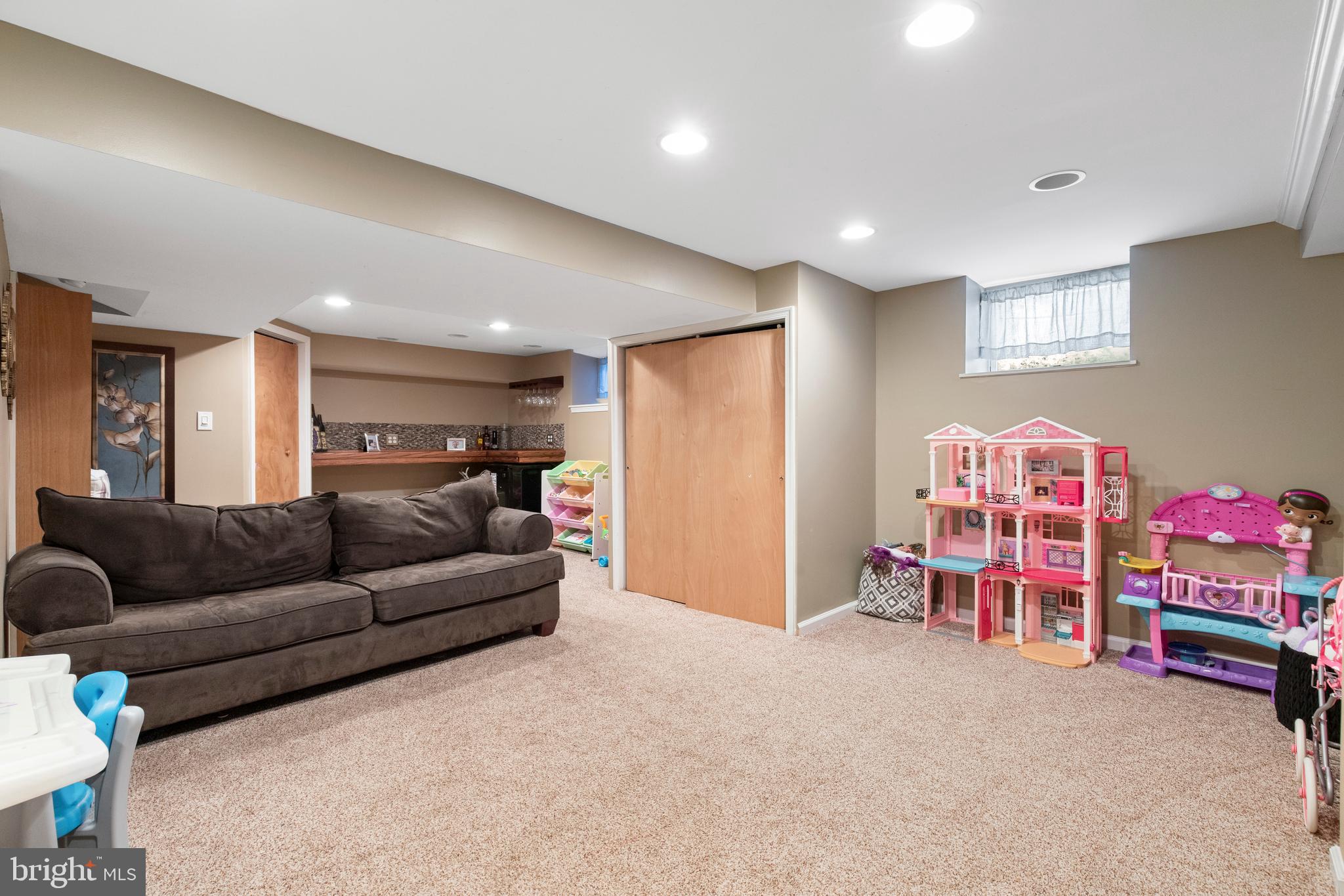 137 Flintlock Road Drexel Hill, PA 19026 - Photo 16 of 35 Gallery Image 16