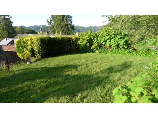 160 Elm Avenue Reedsport, OR 97467 - Photo 30 of 32