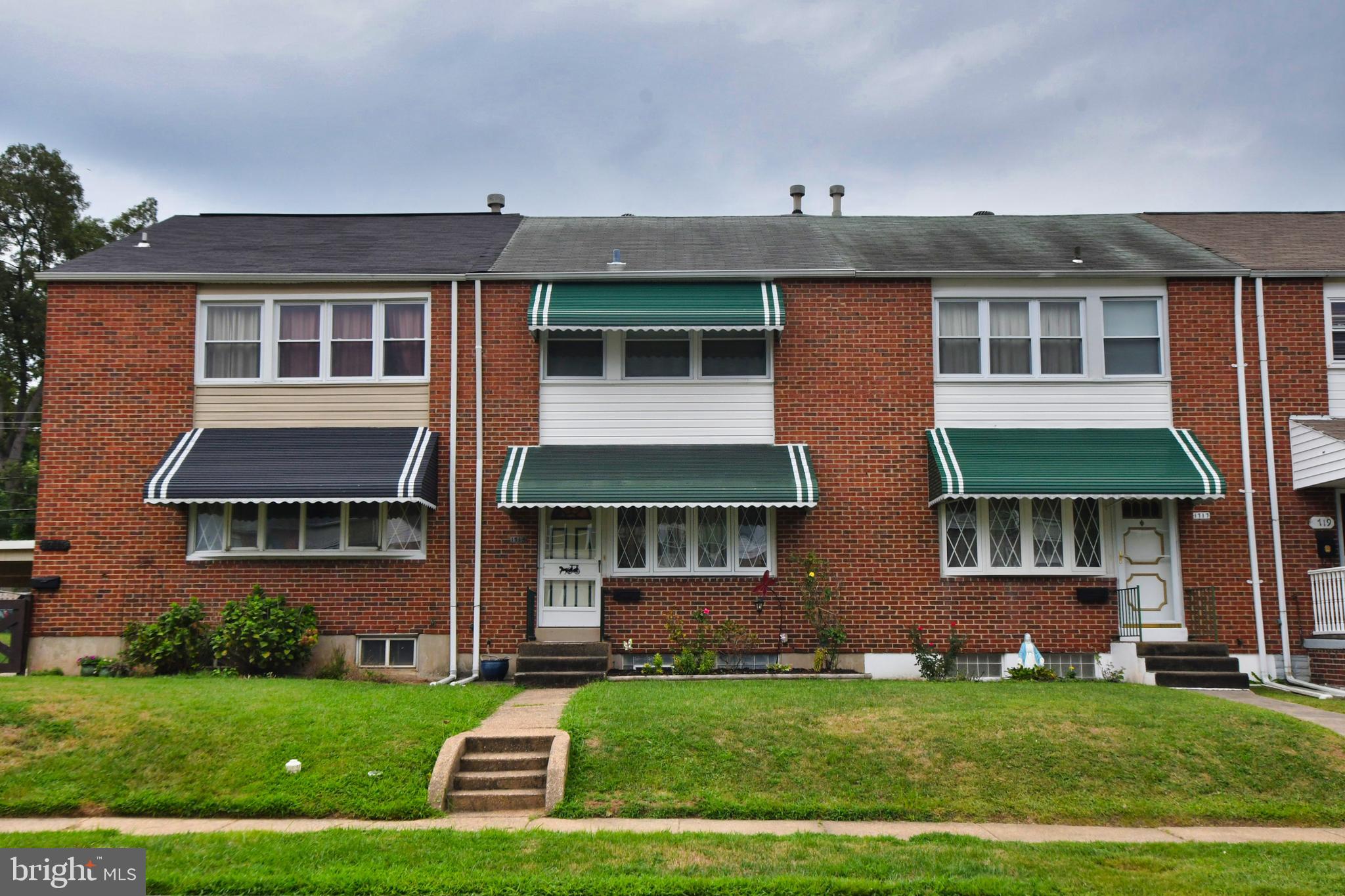 1715 Melbourne Road Baltimore, MD 21222 - Photo 3 of 34