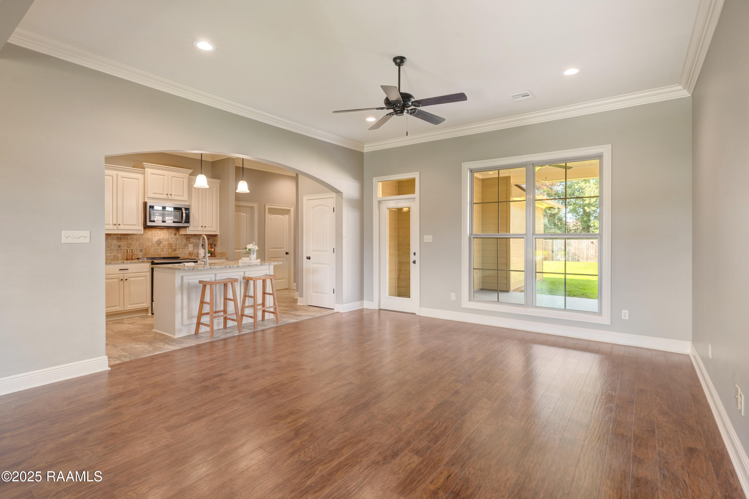 106 Rue Village Road Maurice, LA 70555 - Photo 6 of 23 Living Room/Kitchen