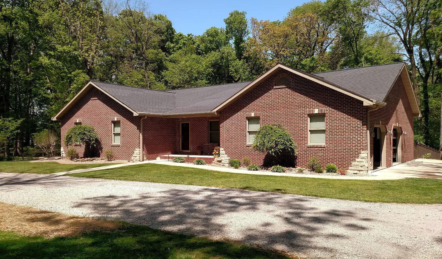 13339 Iberg Road Highland, IL 62249 - Photo 1 of 33