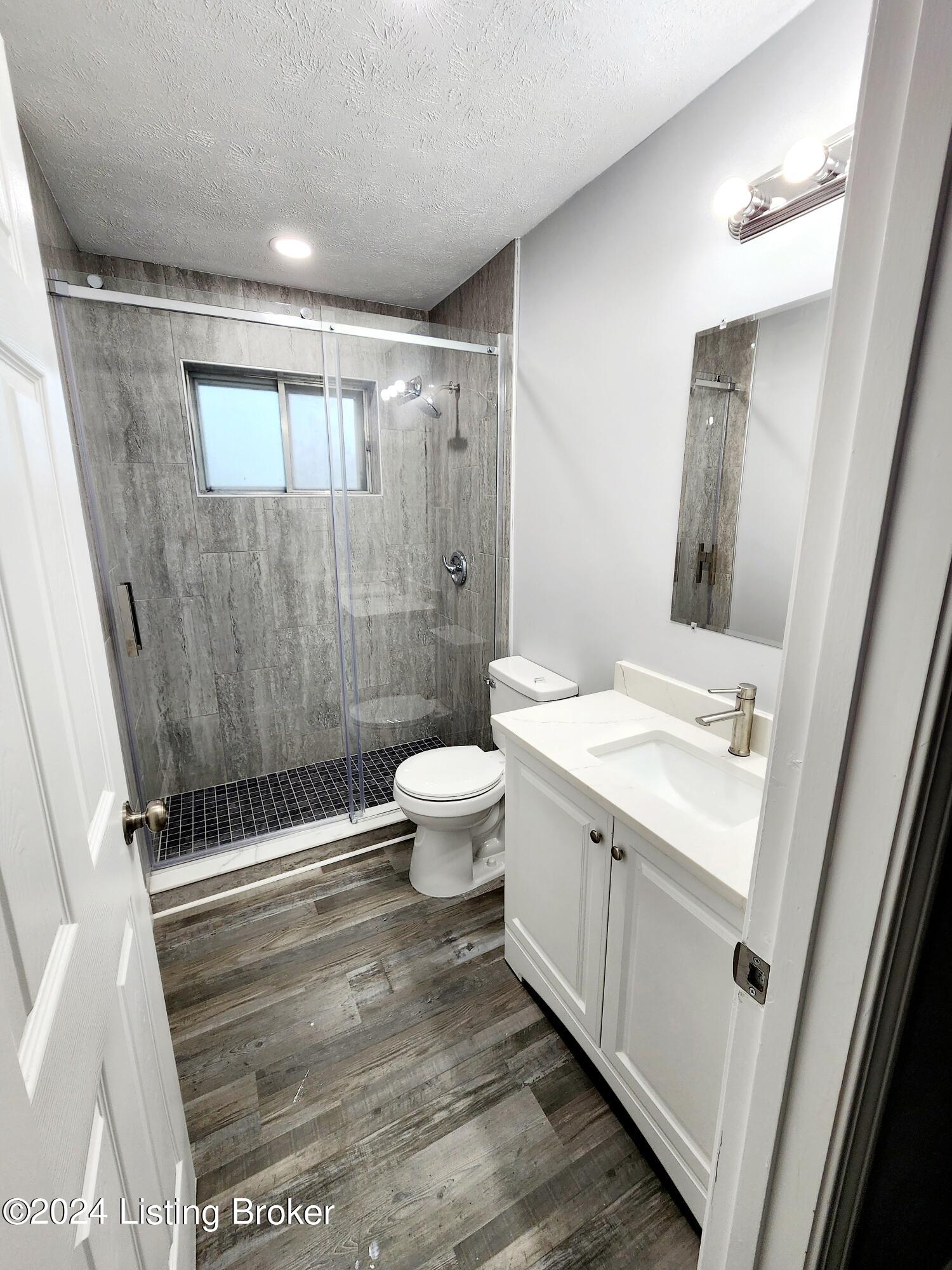 1201 Rudgate Cove Louisville, KY 40214 - Photo 24 of 44 Full Bath