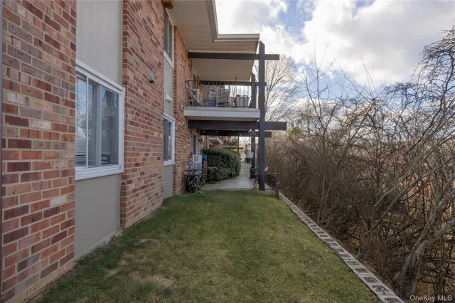 $375,000 | 306 Old Country Road, Unit 306, Elmsford, NY 10523