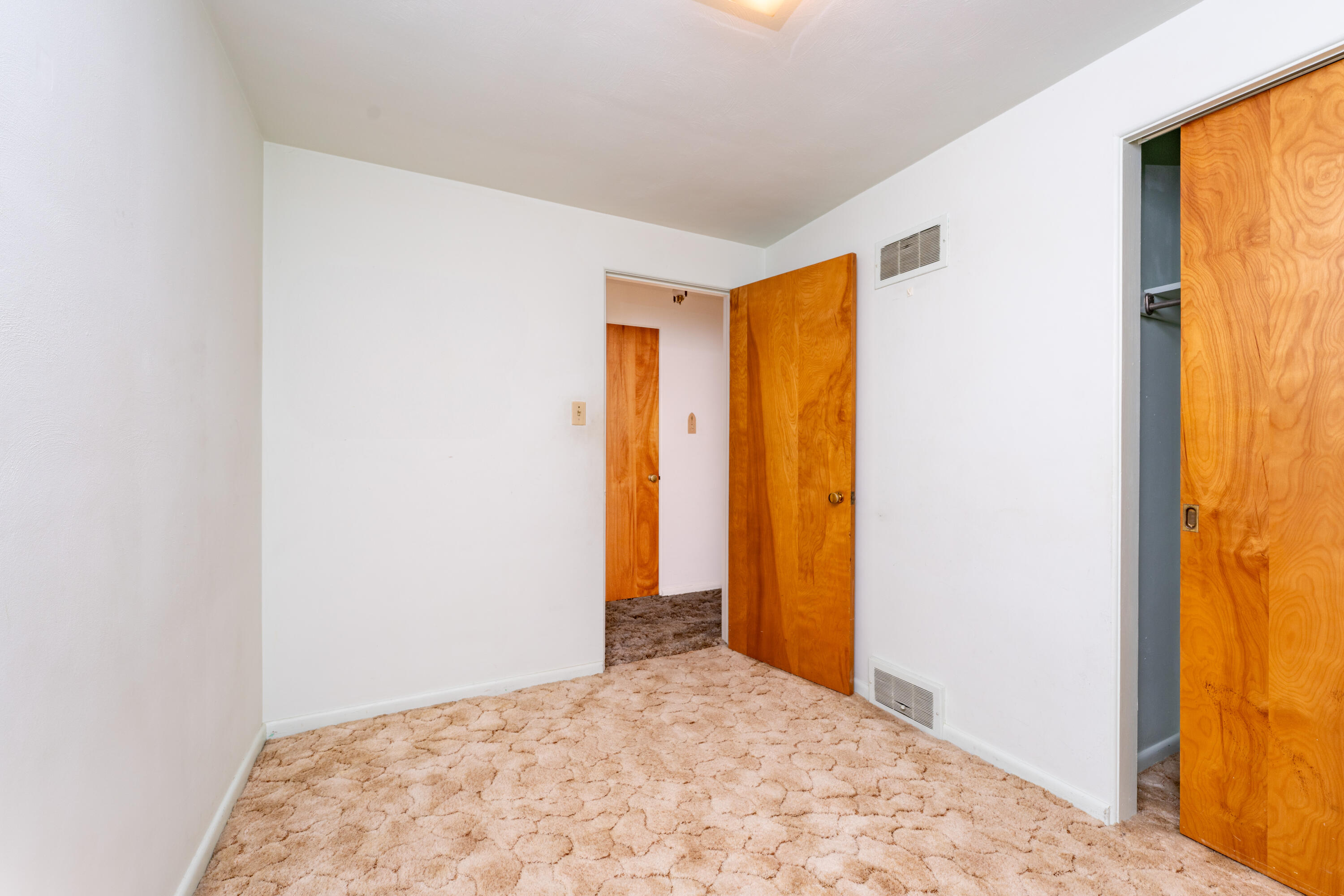 622 South Hooker Avenue Three Rivers, MI 49093 - Photo 15 of 33 DSC08712
