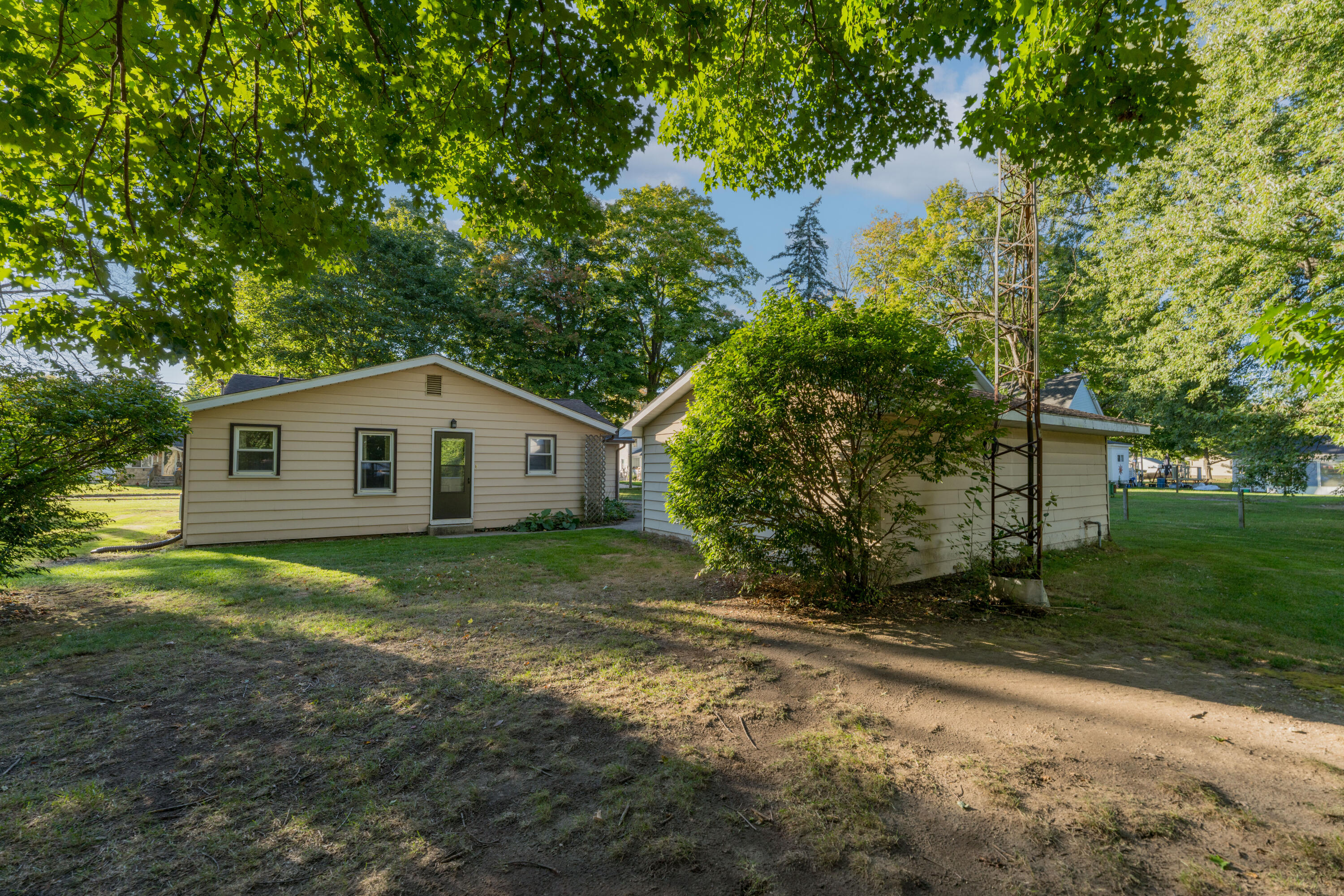 622 South Hooker Avenue Three Rivers, MI 49093 - Photo 32 of 33 DSC08736-Edit