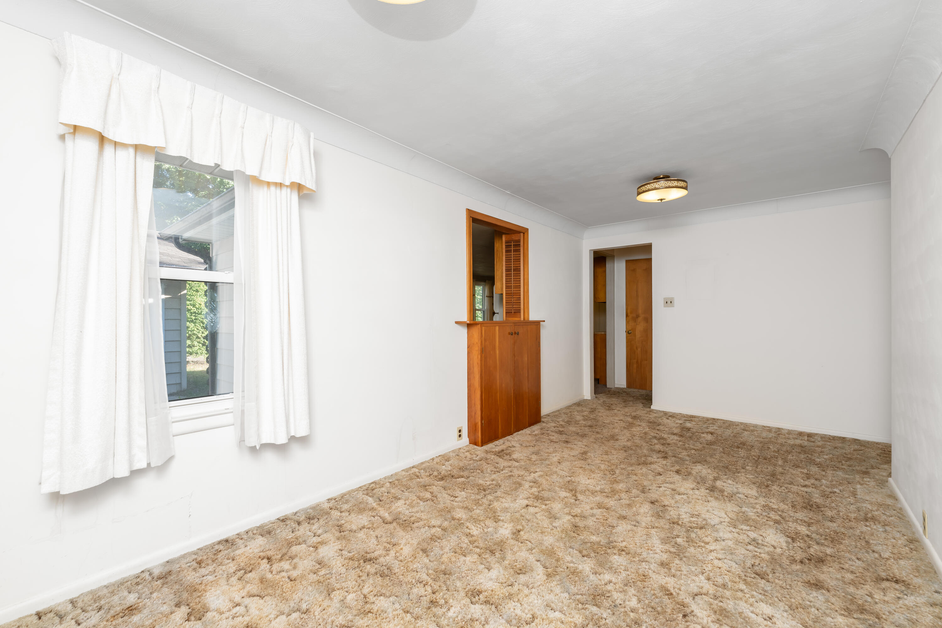 622 South Hooker Avenue Three Rivers, MI 49093 - Photo 6 of 33 DSC08699