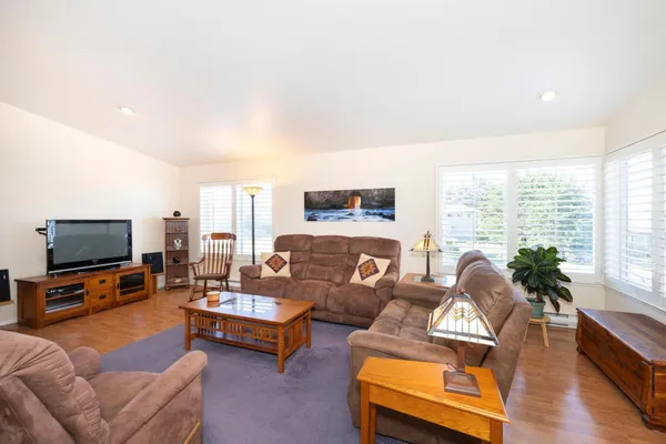$1,675,000 | 121 Bernal Avenue, Moss Beach, CA 94038