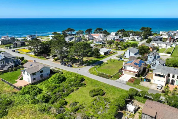$1,675,000 | 121 Bernal Avenue, Moss Beach, CA 94038