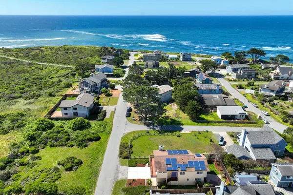 $1,675,000 | 121 Bernal Avenue, Moss Beach, CA 94038