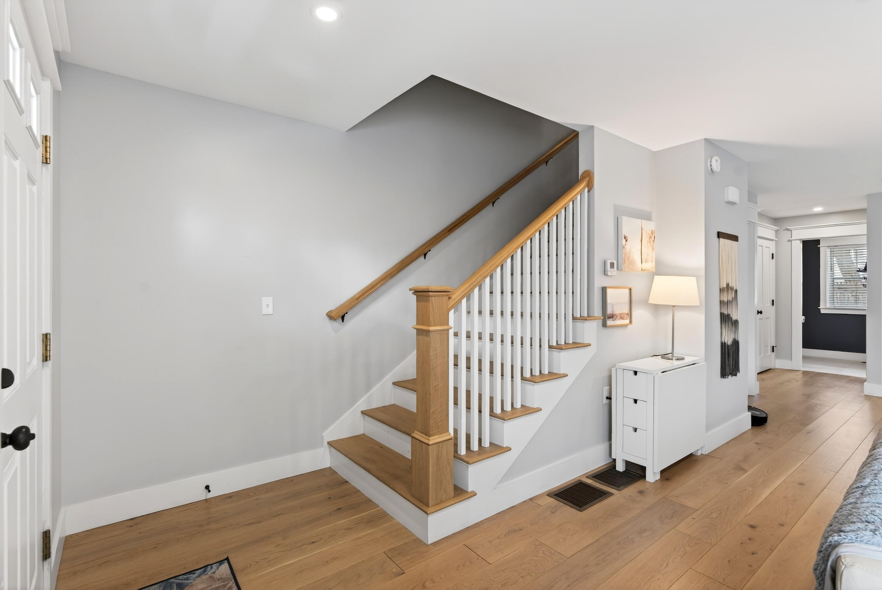 42 True Street, Unit B Portland, ME 04103 - Photo 8 of 27 DSC07647