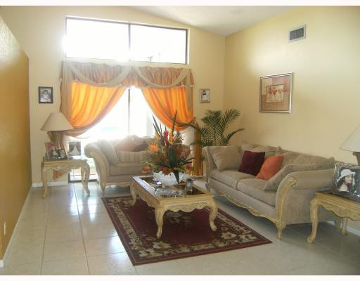 21131 Rustlewood Avenue Boca Raton, FL 33428 - Photo 11 of 13 Living Room