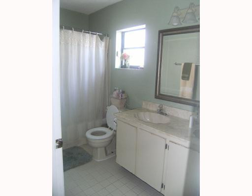 21131 Rustlewood Avenue Boca Raton, FL 33428 - Photo 3 of 13 Master Bath/Spa