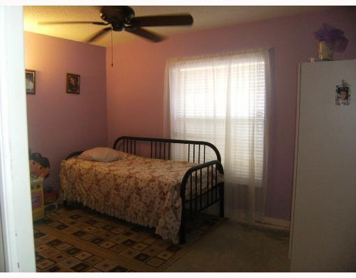 21131 Rustlewood Avenue Boca Raton, FL 33428 - Photo 5 of 13 Master Bedroom