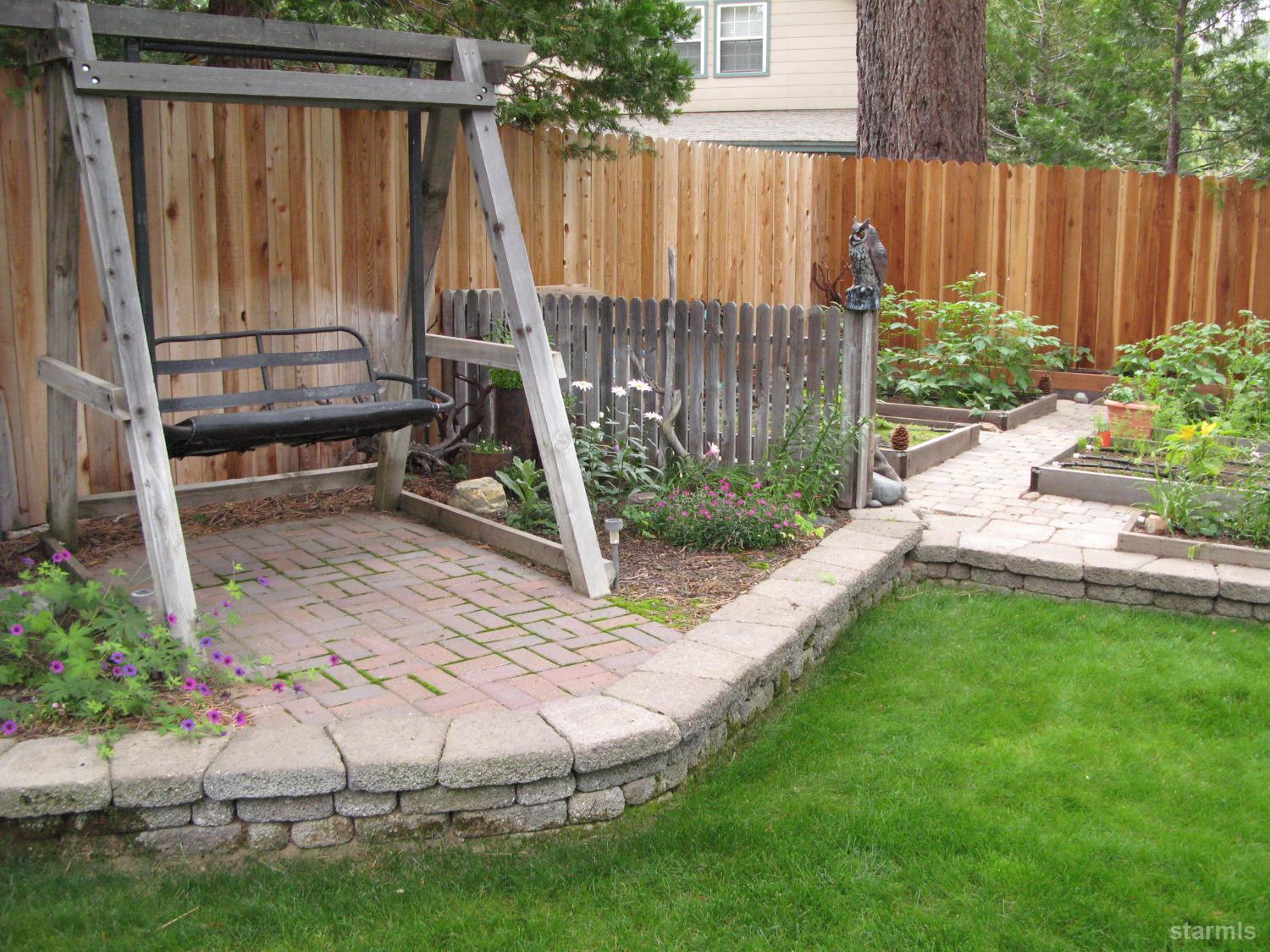 712 Sand Harbor Road South Lake Tahoe, CA 96150 - Photo 26 of 38 a view of wooden deck in the backyard