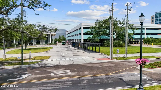 $874,000 | 1940 East Beach Boulevard, Gulfport, MS 39501