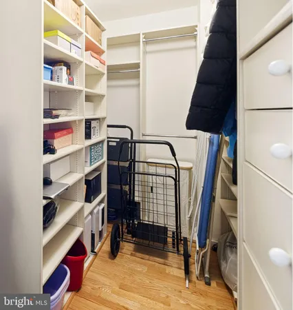 $395,000 | 604 South Washington Square, Unit 3007, Philadelphia, PA 19106