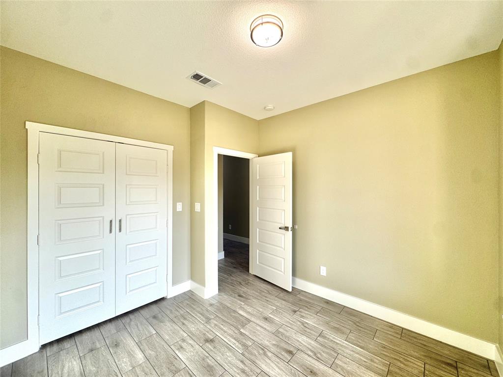 1093 Oak Ridge Drive Terrell, TX 75160 - Photo 3 of 29 Gallery Image 3