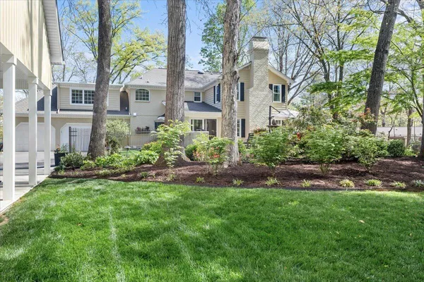 $1,345,000 | 6522 Fairway Forest Drive, Roanoke, VA 24018