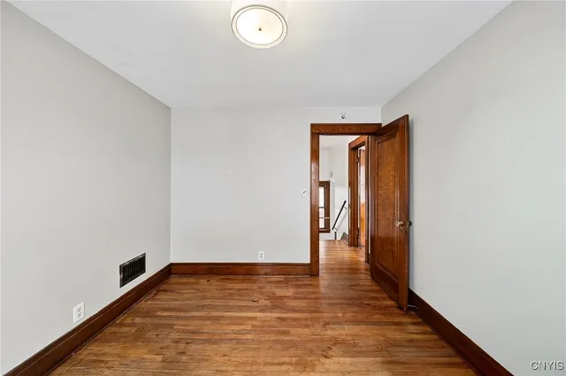 $2,400 | 1521 Grant Boulevard, Syracuse, NY 13208