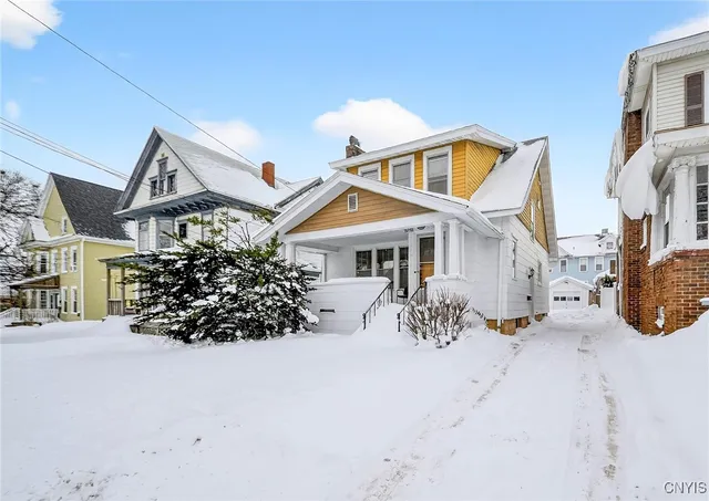 $2,400 | 1521 Grant Boulevard, Syracuse, NY 13208