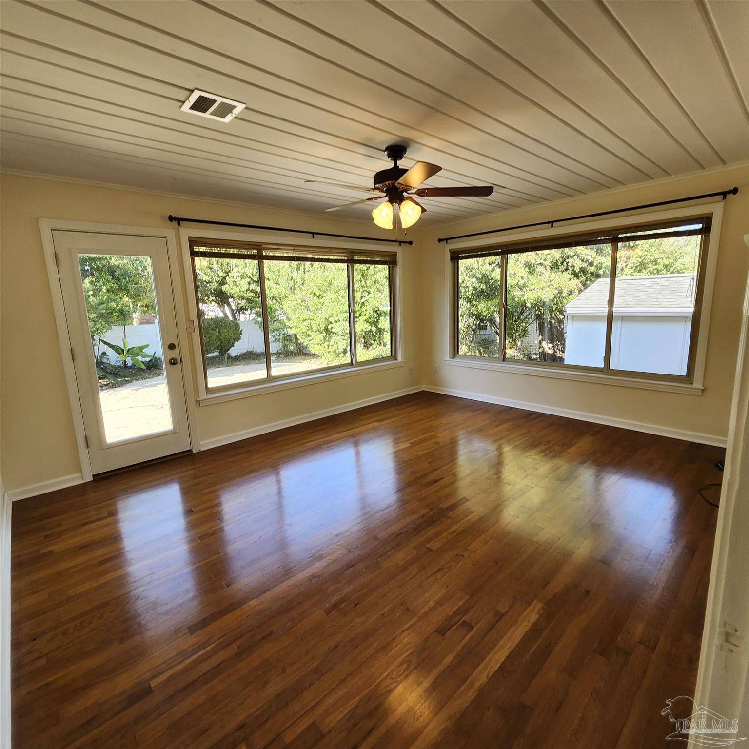 371 Silver Road Pensacola, FL 32503 - Photo 7 of 34 Gallery Image 7