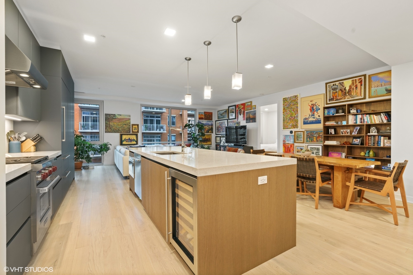 1000 West Monroe Street, Unit 402 Chicago, IL 60607 - Photo 8 of 24