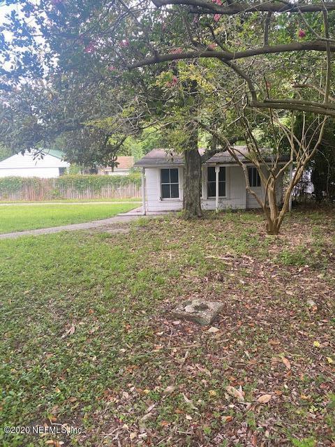 4441 Birkenhead Road Jacksonville, FL 32210 - Photo 3 of 10 IMG_1290