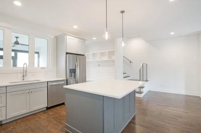 $4,295 | 1114 B 2nd Avenue South, Nashville, TN 37210