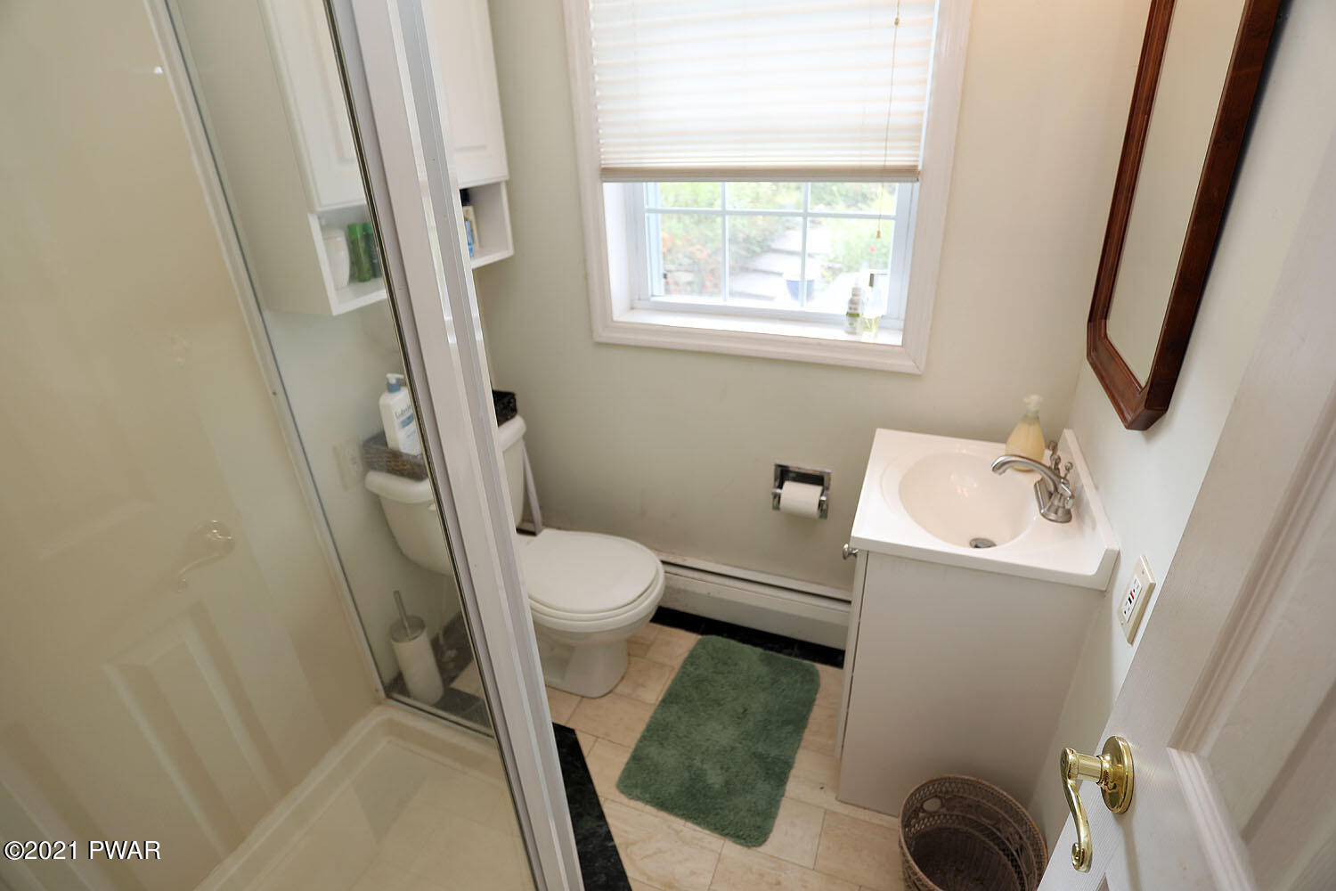 323 Layton Road Equinunk, PA 18417 - Photo 16 of 39 Full bath on main level
