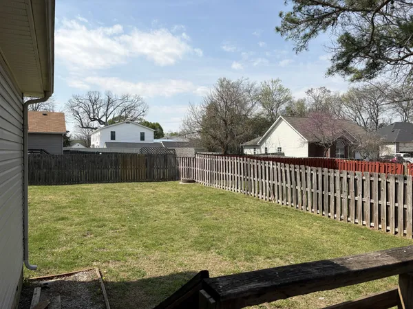 $2,195 | 135 Iris Drive, Hendersonville, TN 37075