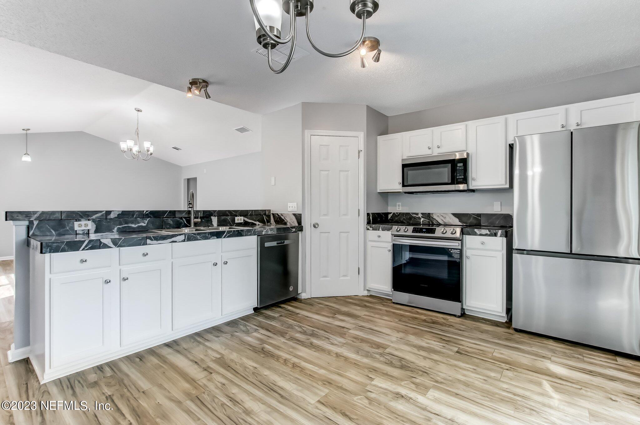 96008 Coral Reef Road Yulee, FL 32097 - Photo 8 of 25 15-web-or-mls-8_96008 Coral Reef Rd