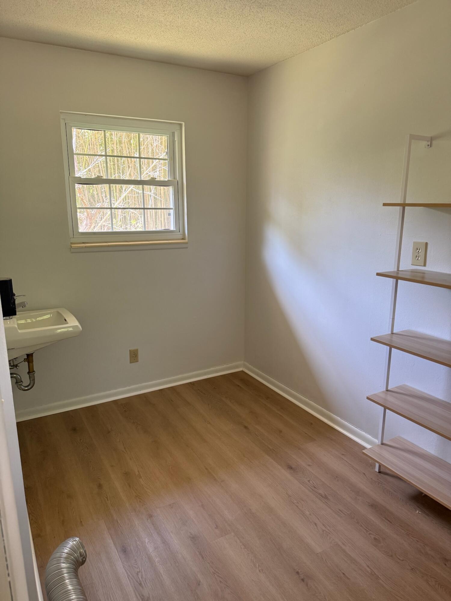 923 West Crest Road Chattanooga, TN 37404 - Photo 11 of 29 0BC73DA4-8834-4A11-8E65-CF65D7EC6388