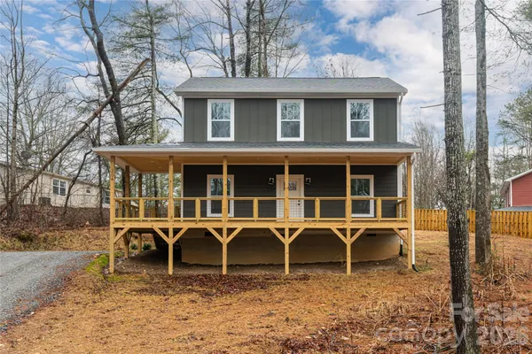 $469,000 | 204 Cascade Rdg Road, Fairview, NC 28730