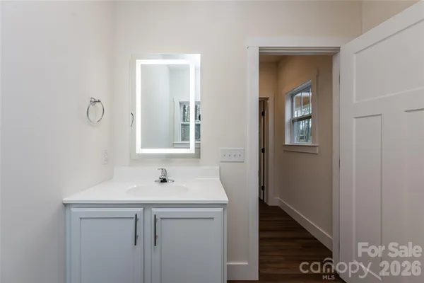 $469,000 | 204 Cascade Rdg Road, Fairview, NC 28730