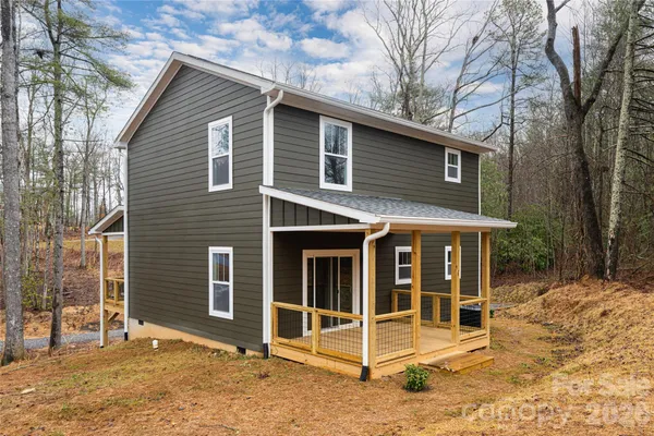$469,000 | 204 Cascade Rdg Road, Fairview, NC 28730