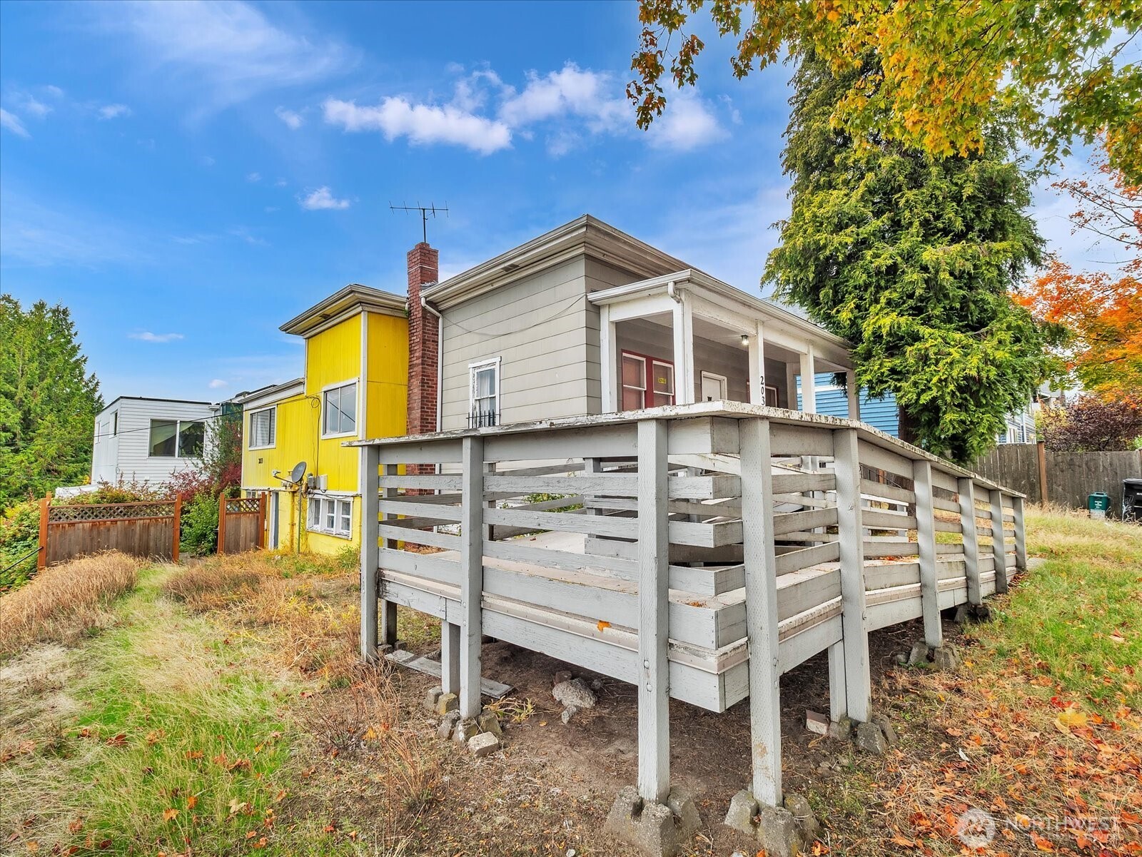 203 23rd Avenue Seattle, WA 98122 - Photo 23 of 26 a view of a house with a yard