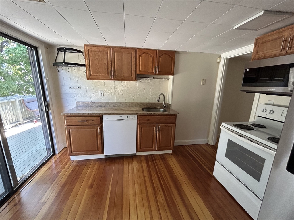 97-2 Court Street, Unit 2 Newton, MA 02458 - Photo 10 of 23
