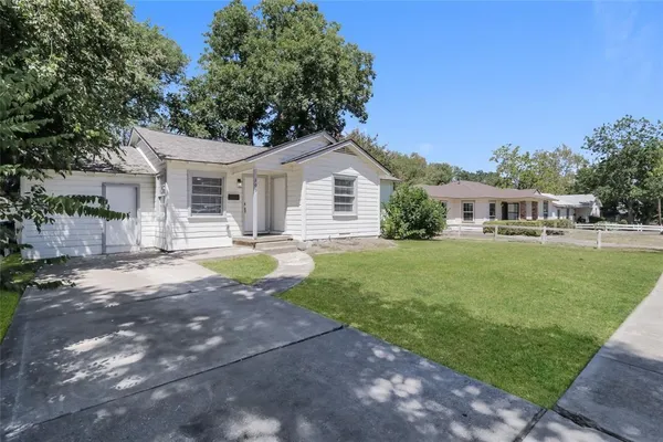 $2,300 | 309 Buhler Drive, Garland, TX 75040