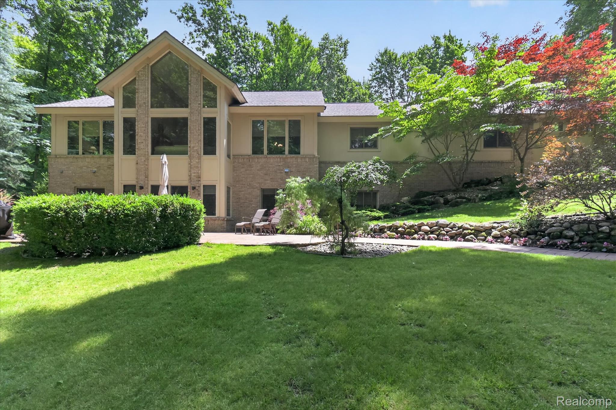 5388 Hartland Road Fenton, MI 48430 - Photo 44 of 74 44-5388-Hartland-Rd-WindowStill.jpg