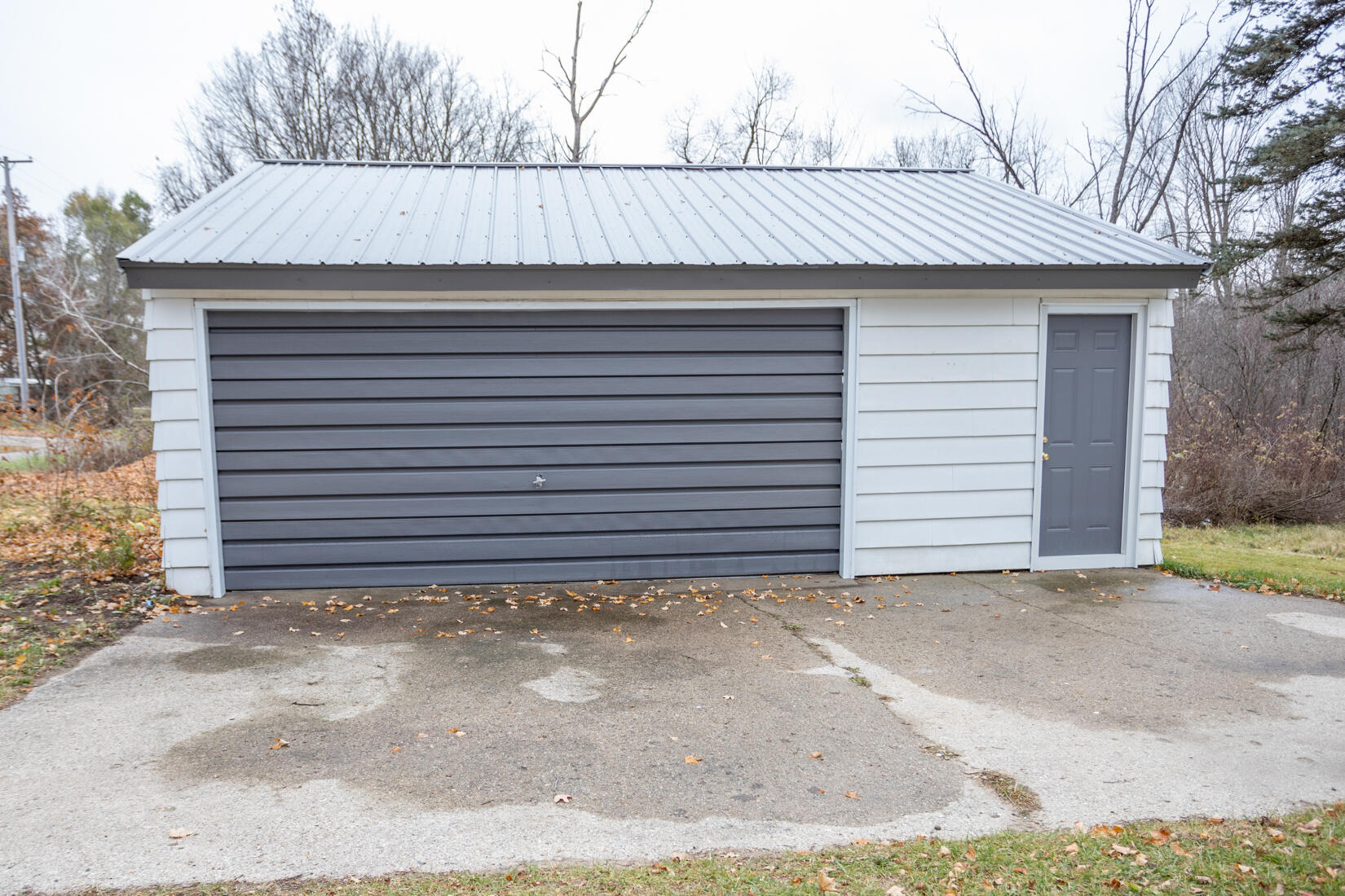 272 Scott Street Morley, MI 49336 - Photo 31 of 45 IMG_5409