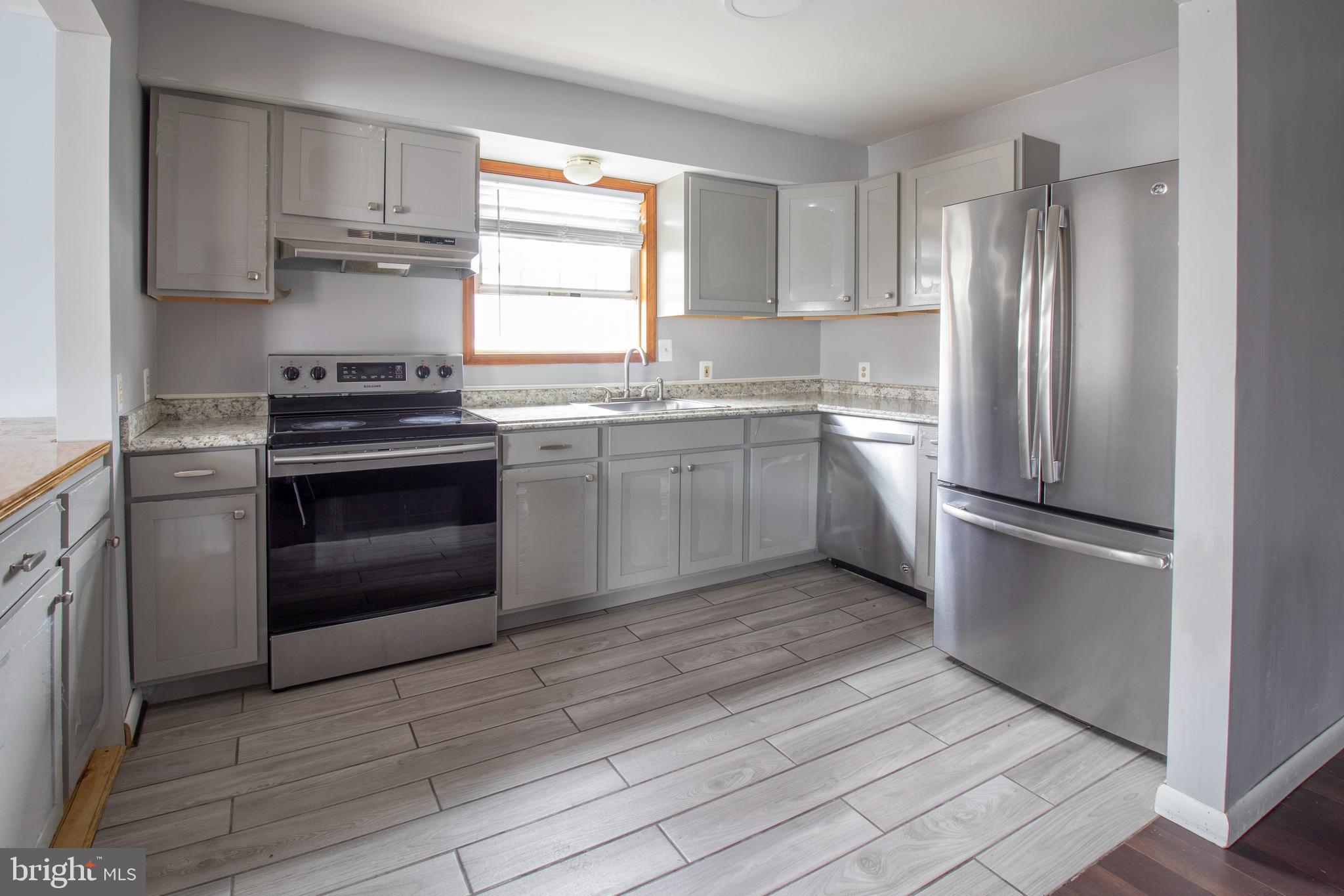 1617 Oriole Road Edgewater, MD 21037 - Photo 8 of 33 Gallery Image 8