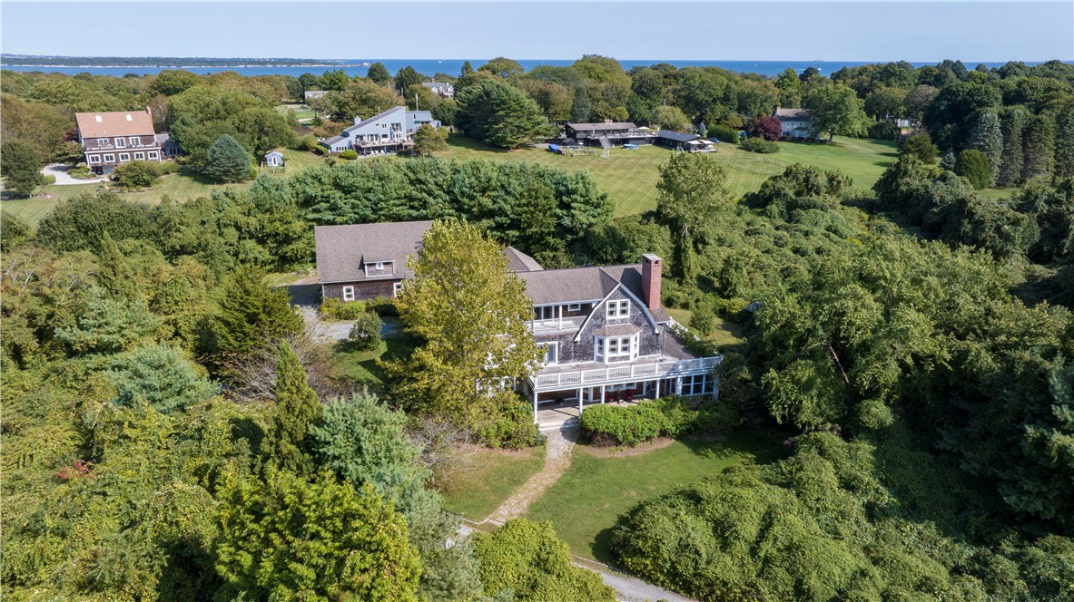 365 Boston Neck Road Narragansett, RI 02882 - Photo 3 of 50