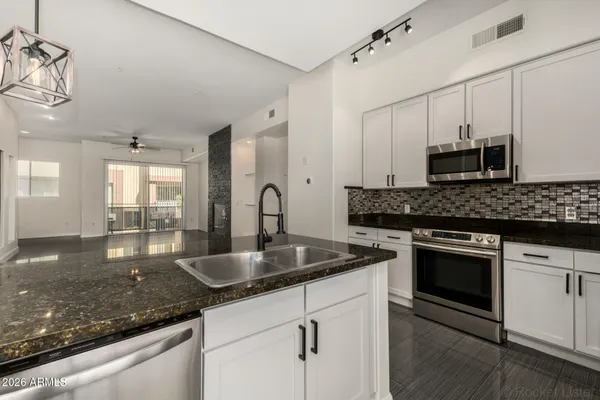 $329,000 | 6605 North 93RD Avenue, Unit 1030, Glendale, AZ 85305