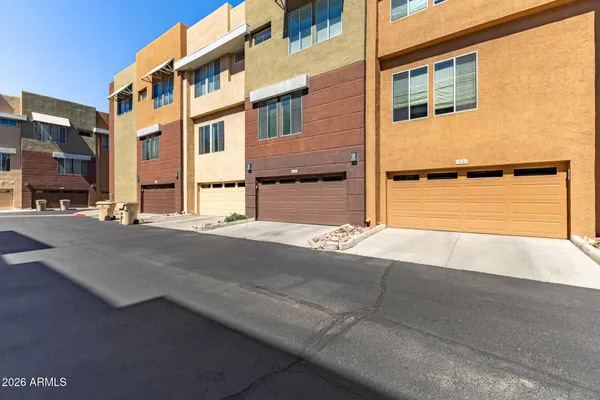 $329,000 | 6605 North 93RD Avenue, Unit 1030, Glendale, AZ 85305