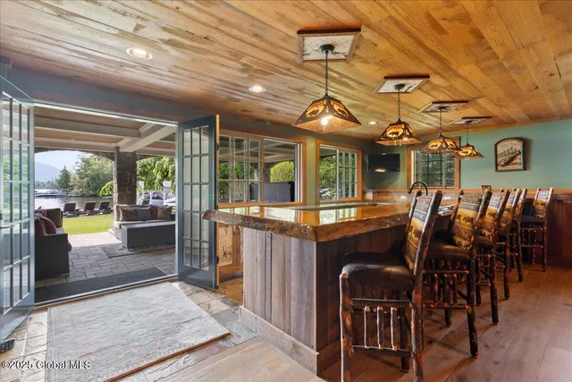 $9,195,000 | 4818 Lake Shore Drive, Bolton, NY 12814