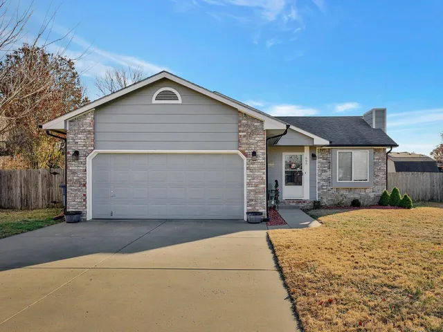 $210,000 | 605 Colleen Street, Augusta, KS 67010