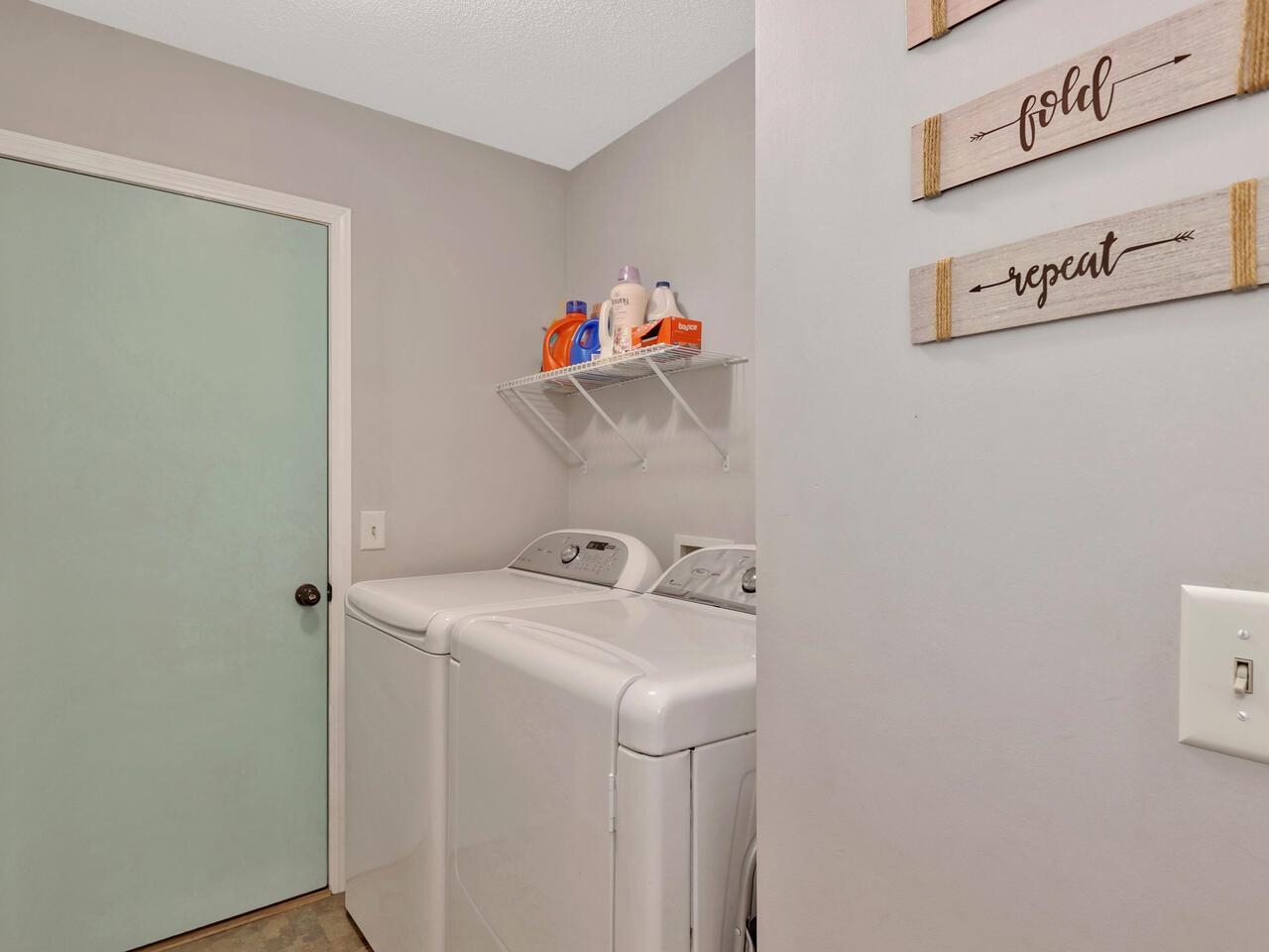 605 Colleen Street Augusta, KS 67010 - Photo 16 of 35