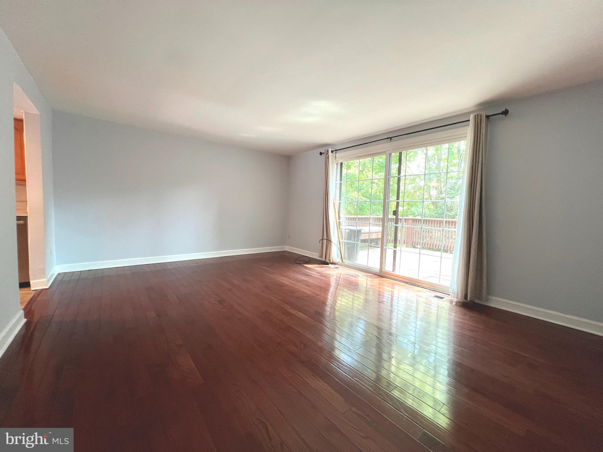 8939 Footed Ridge Columbia, MD 21045 - Photo 9 of 45