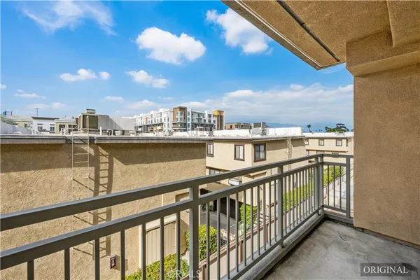 $698,000 | 85 East Commonwealth Avenue, Unit 3D, Alhambra, CA 91801