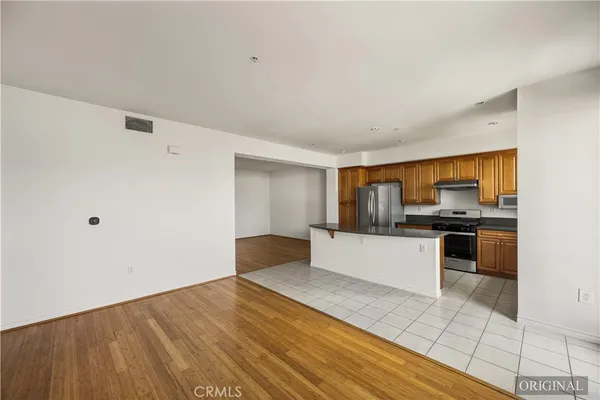 $698,000 | 85 East Commonwealth Avenue, Unit 3D, Alhambra, CA 91801